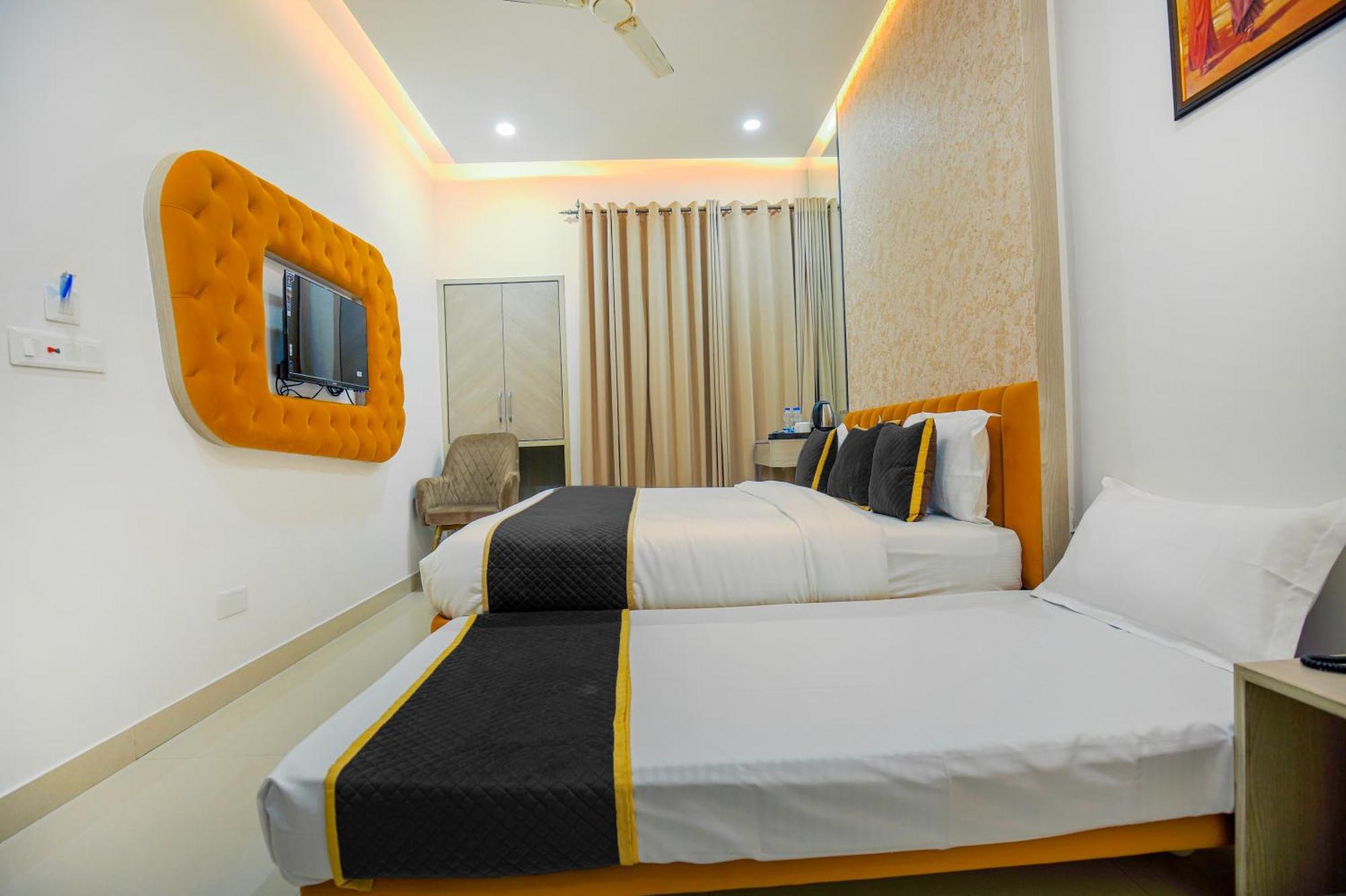 Hotel Golden Stay Amritsar Zewnętrze zdjęcie